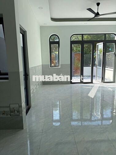Bán nhà mới xây Hòa Khánh Đông, Đức Hòa, Long An. gần UBNN Hậu Nghĩa