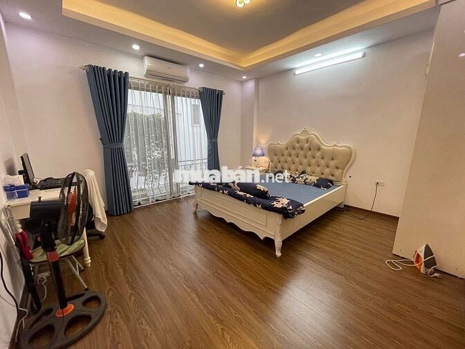 Tôi chính chủ cần bán nhà phố Xã Đàn, Đống Đa. 35m 10,8 tỷ.