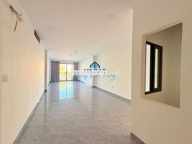 NHÀ NGUYÊN CĂN Ở VÀ KINH DOANH SẠCH CÓ THANG MÁY PENHOUSE 2 PN FULL