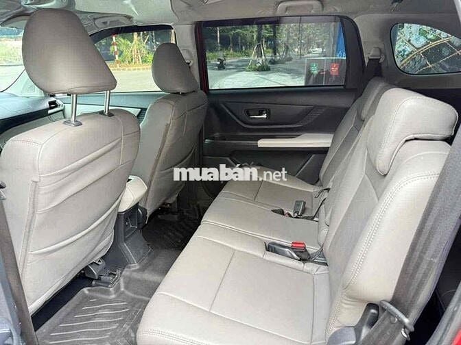 Toyota Veloz Cross 2022 7 chỗ Đỏ 63000 km