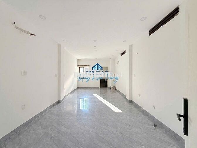 NHÀ NGUYÊN CĂN Ở VÀ KINH DOANH SẠCH CÓ THANG MÁY PENHOUSE 2 PN FULL