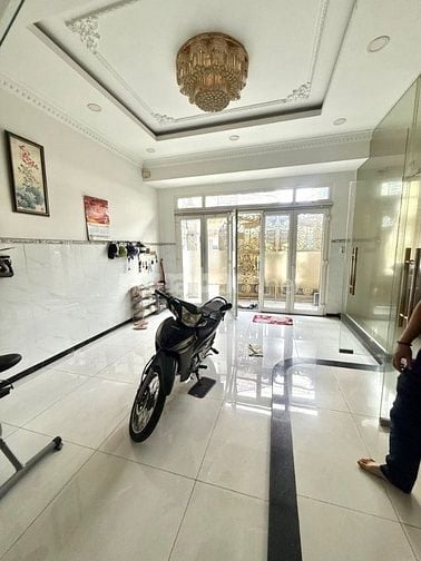 BÁN NHÀ NGAY KHU TÊN LỬA NGANG 7M BỀ THẾ ĐƯỜNG 7M THÔNG GIÁ CHỈ 8.2 TỶ