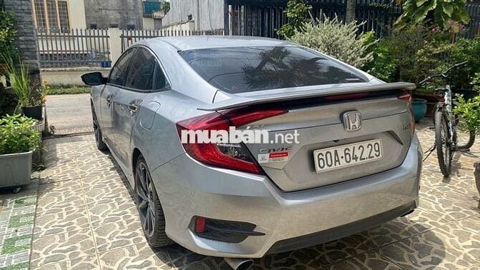 [CHÍNH CHỦ] Honda Civic RS 2019 Bạc 147.000 km