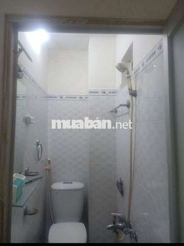 Nhà cho thuê NC... CC Căn Hộ CXTĐ. Lô Chữ, tầng Lầu 4 - Giá: 7 triệu.