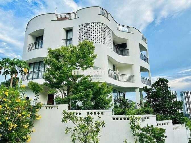 VILLA ĐỒI NÚI - VIEW TOÀN VỊNH NHA TRANG- 5 PHÒNG NGỦ - CÓ THANG MÁY