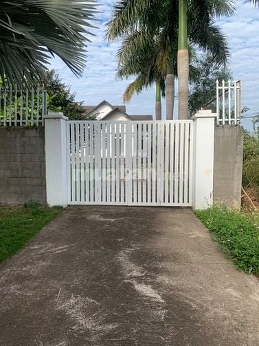 Bán nhà mặt tiền đường 765 , biệt thự sân vườn. Có thương lượng