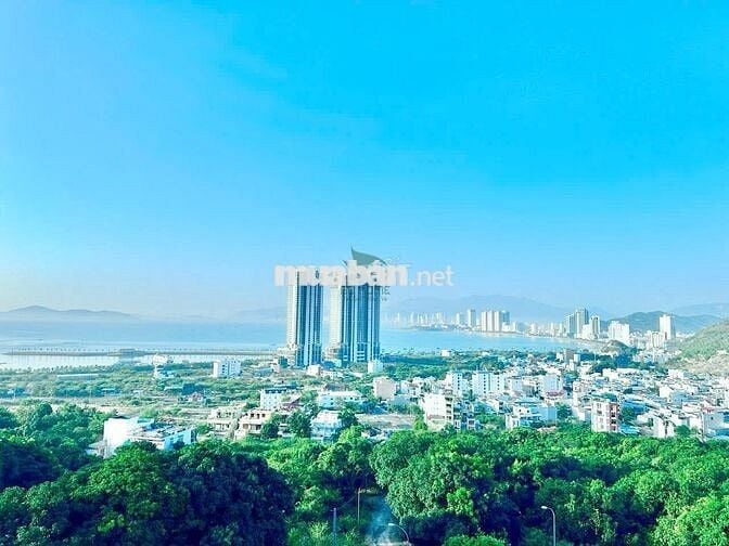 VILLA ĐỒI NÚI - VIEW TOÀN VỊNH NHA TRANG- 5 PHÒNG NGỦ - CÓ THANG MÁY