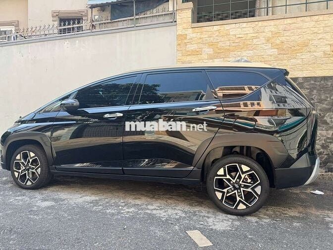 Hyundai Stargazer 2025 1.850 Km Đen