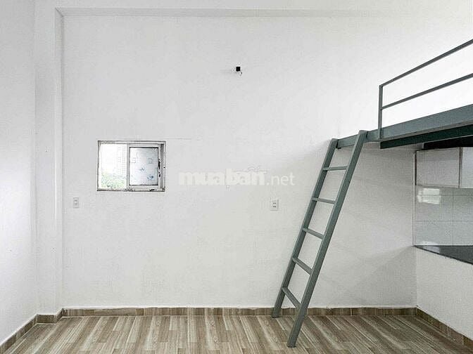 Phòng trọ sinh viên giá rẻ có cửa sổ trời kế bên CVPM QUANG TRUNG