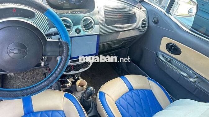 Chevrolet Spark 2024 Số sàn Bạc 5 chỗ