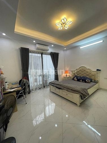 Tôi chính chủ cần bán nhà phố Xã Đàn, Đống Đa. 35m 10,8 tỷ.