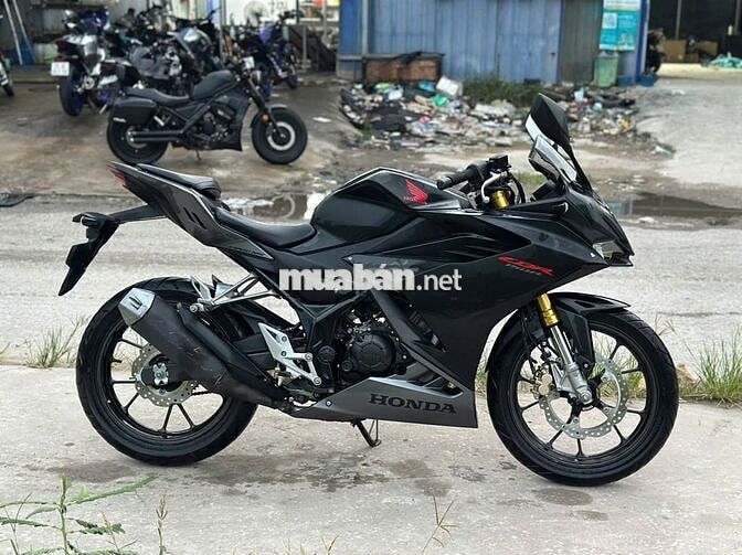 Honda CBR Đen