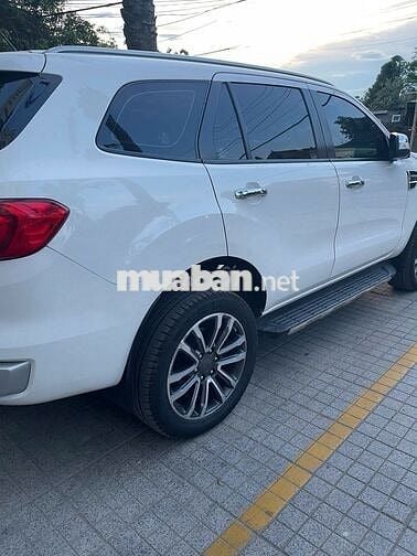 Ford Everest Titanium 4x2 2019 Trắng 143.000 km