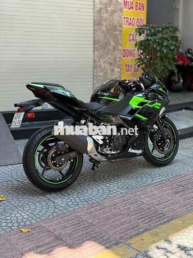 Kawasaki Ninja 400 2020 chuẩn zin 10.000km