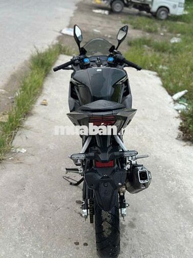 Honda CBR Đen