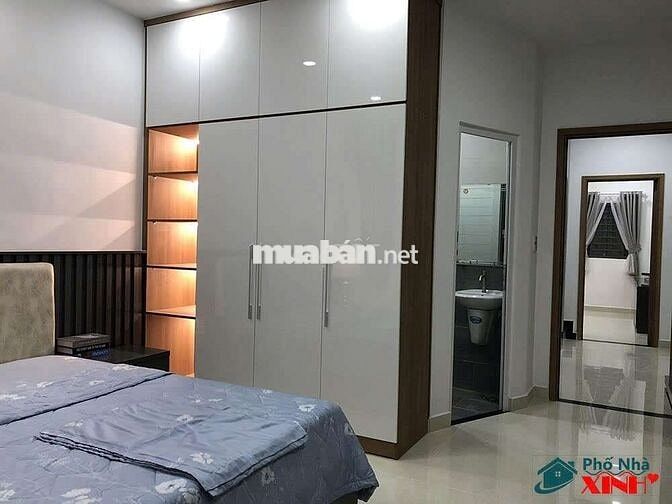 NHÀ MỚI NGUYÊN CĂN 1 TRỆT 3 LẦU, DT 4×15 CÓ 5PN,6WC. CÓ THANG MÁY