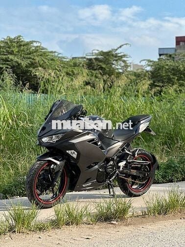 Kawasaki Ninja Xám Xe côn tay