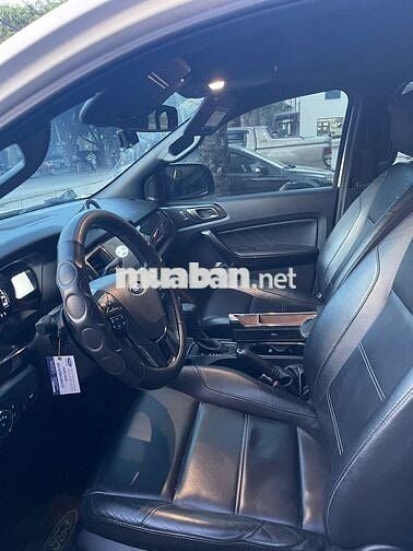 Ford Everest Titanium 4x2 2019 Trắng 143.000 km
