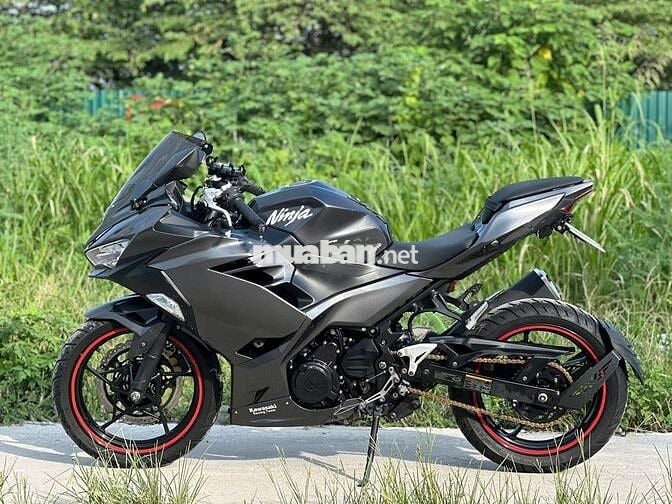 Kawasaki Ninja Xám Xe côn tay