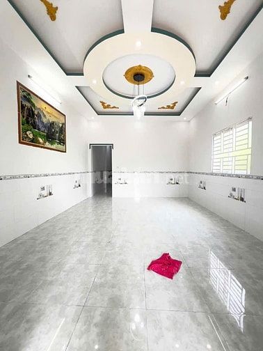 Xoay vòng tiền nên bán gấp căn nhà C4 Tân An Hội, Củ Chi, 122m2,1ty050