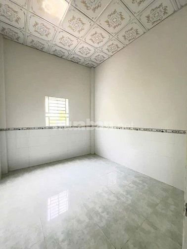 Xoay vòng tiền nên bán gấp căn nhà C4 Tân An Hội, Củ Chi, 122m2,1ty050