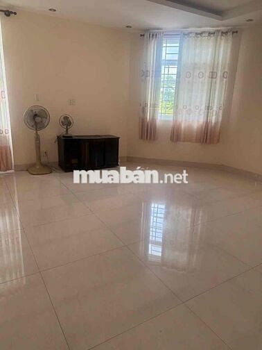 Cho thuê nhà góc KDC Him Lam Q7, 7.5x20m, Thang máy, Có hầm (Nhà trống