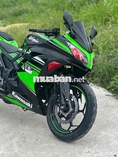 Kawasaki Ninja 300
