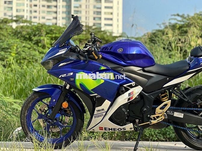 Yamaha R3 