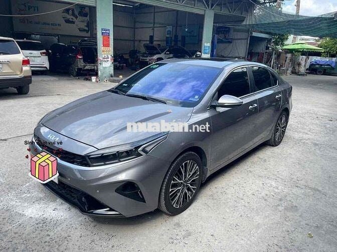 Kia K3 1.6AT Premium 2022 45,000 km Xám