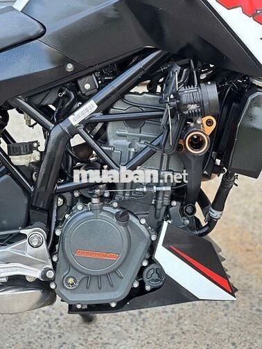 KTM Duke 200 