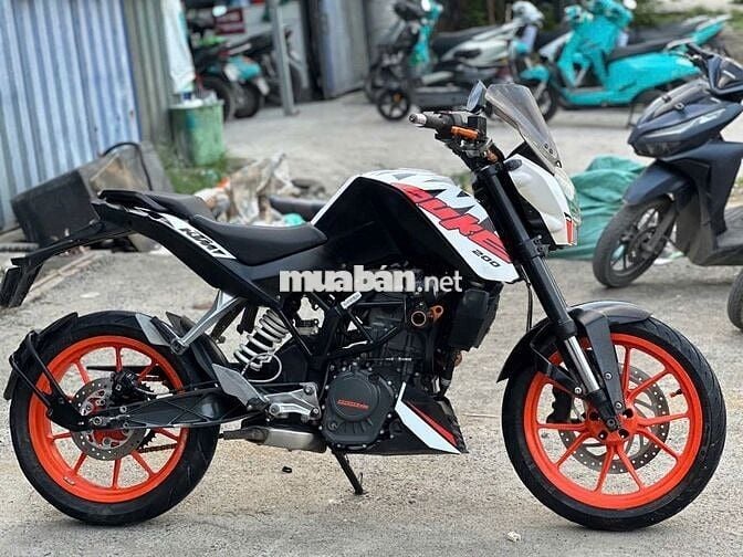 KTM Duke 200 