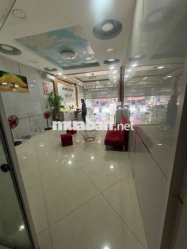 CHO THUÊ NHÀ MẶT TIỀN NGUYỄN ẢNH THỦ ( giá tốt) HIỆP THÀNH