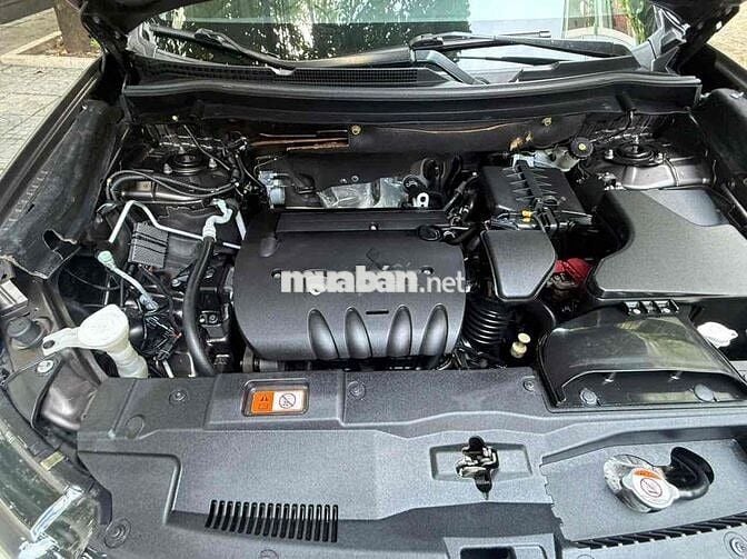 Mitsubishi Outlander CVT 2019 Nâu