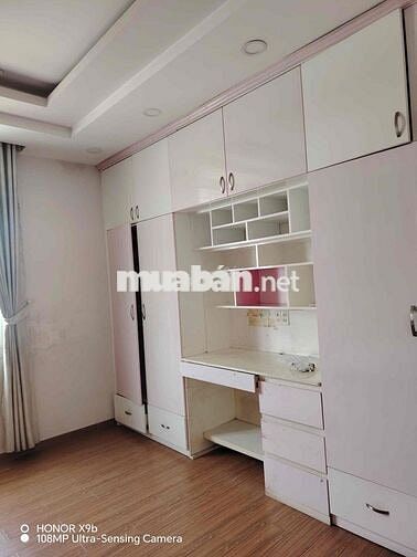 NHÀ SÂN XE HƠI 5x20 ĐƯỜNG TL15 GẦN NGÃ 4 GA
