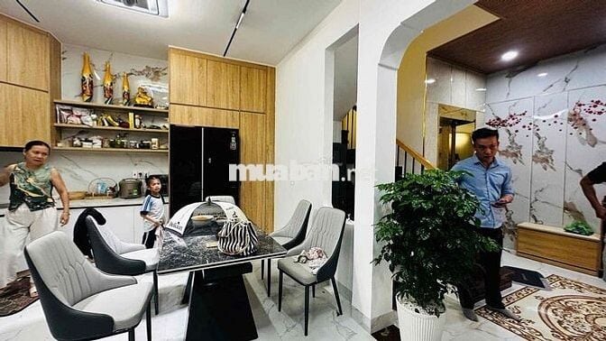 🍀Cần bán siêu đẹp tại hẻm đường Quang Trung (ngang 8m) - Lộc Thọ - cun