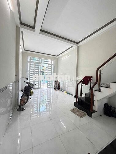 Nhà trệt lầu nguyên căn 4,7x12m 02phòng hẻm xe tải Trần Vĩnh Kiết