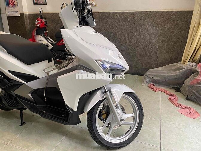 Honda Air Blade Trắng