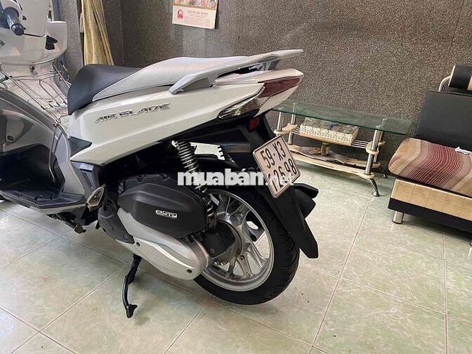 Honda Air Blade Trắng