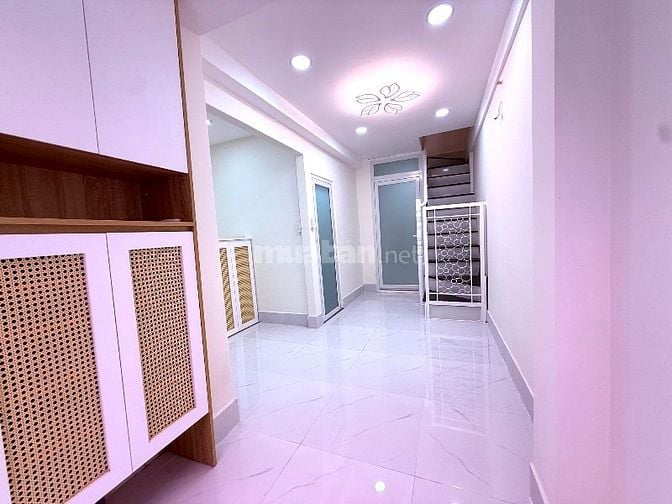 Chính chủ bán nhà khu Phan Xích Long 3 phòng ngủ