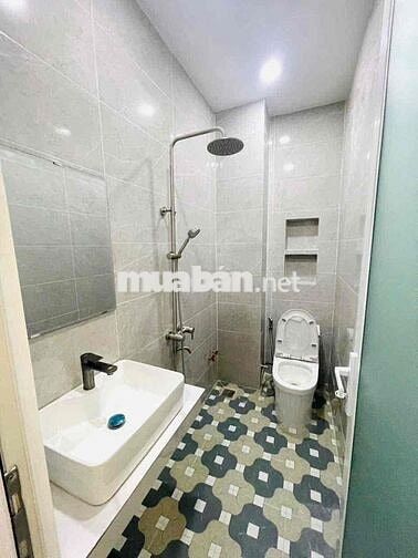 Cho Thuê Nhà Mới Xây Thiết Kế Hiện Đại Bình Tân