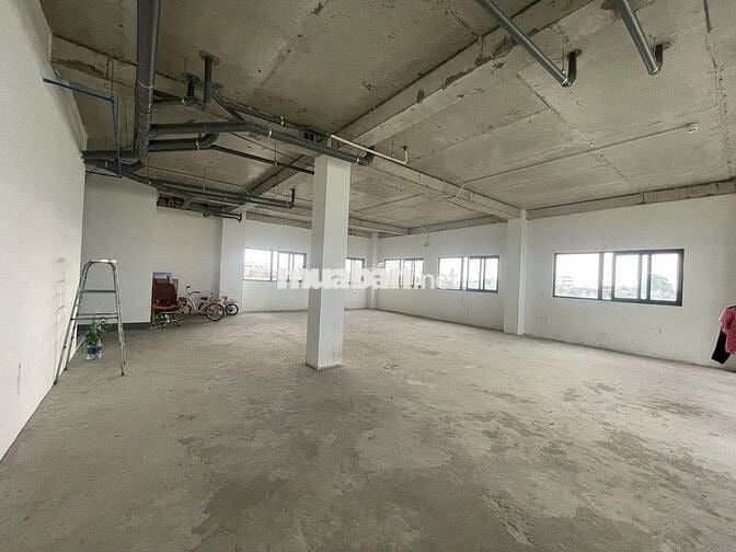 MB cho thuê dt : 11 x 14m2, giá 16tr/ Gần chợ ĐÔng hoà