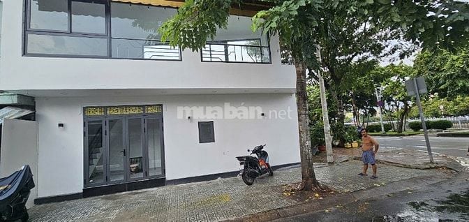 Hạ Gấp!Bán nhà mặt tiền Quận 1 giá 5,5 tỷ TL ngang to 8m tiện KD