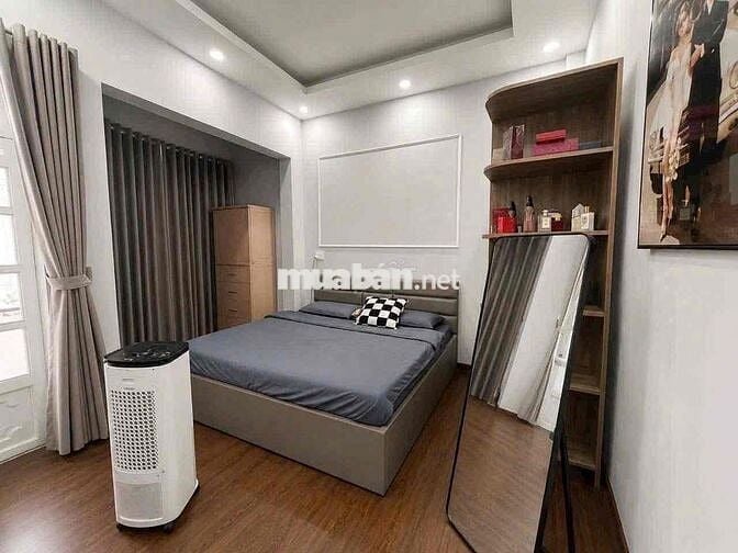BÁN NHÀ ĐẸP 2 TẦNG QUẬN 4 - KO QUY HOẠCH - HOÀN CÔNG ĐỦ NHỈNH 5 TỶ TLC