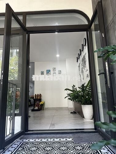 SANG NHƯỢNG VĂN PHÒNG - TẦNG TRỆT