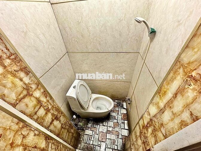 Mặt Bằng Chính Chủ Siêu Rẻ,  Sát Hàng Xanh, Vị Trí Siêu Đẹp