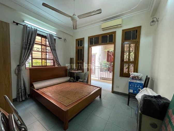 NHÀ ĐẸP LÔ GÓC - GẦN CÔNG VIÊN THỐNG NHẤT - Ô TÔ ĐỖ CỬA - TRUNG TÂM HA