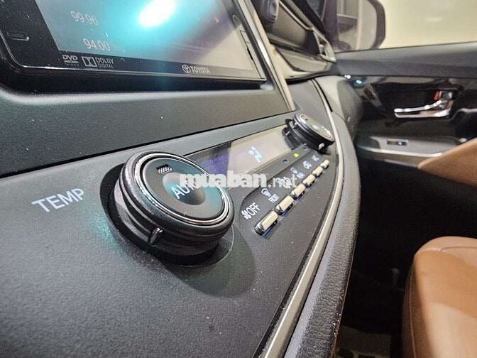 Toyota Innova 2.0V 2017 120.000 km Bạc