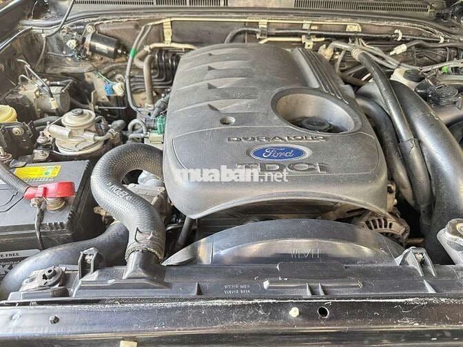 Ford Everest 2015 Số sàn Máy dầu 7 chỗ