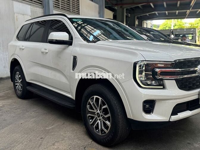 FORD EVEREST 2025 BẢN TIÊU CHUẨN_XE LƯỚT