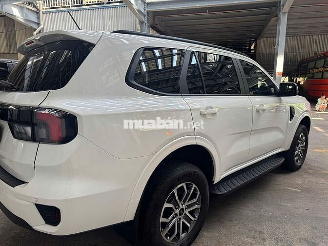 FORD EVEREST 2025 BẢN TIÊU CHUẨN_XE LƯỚT